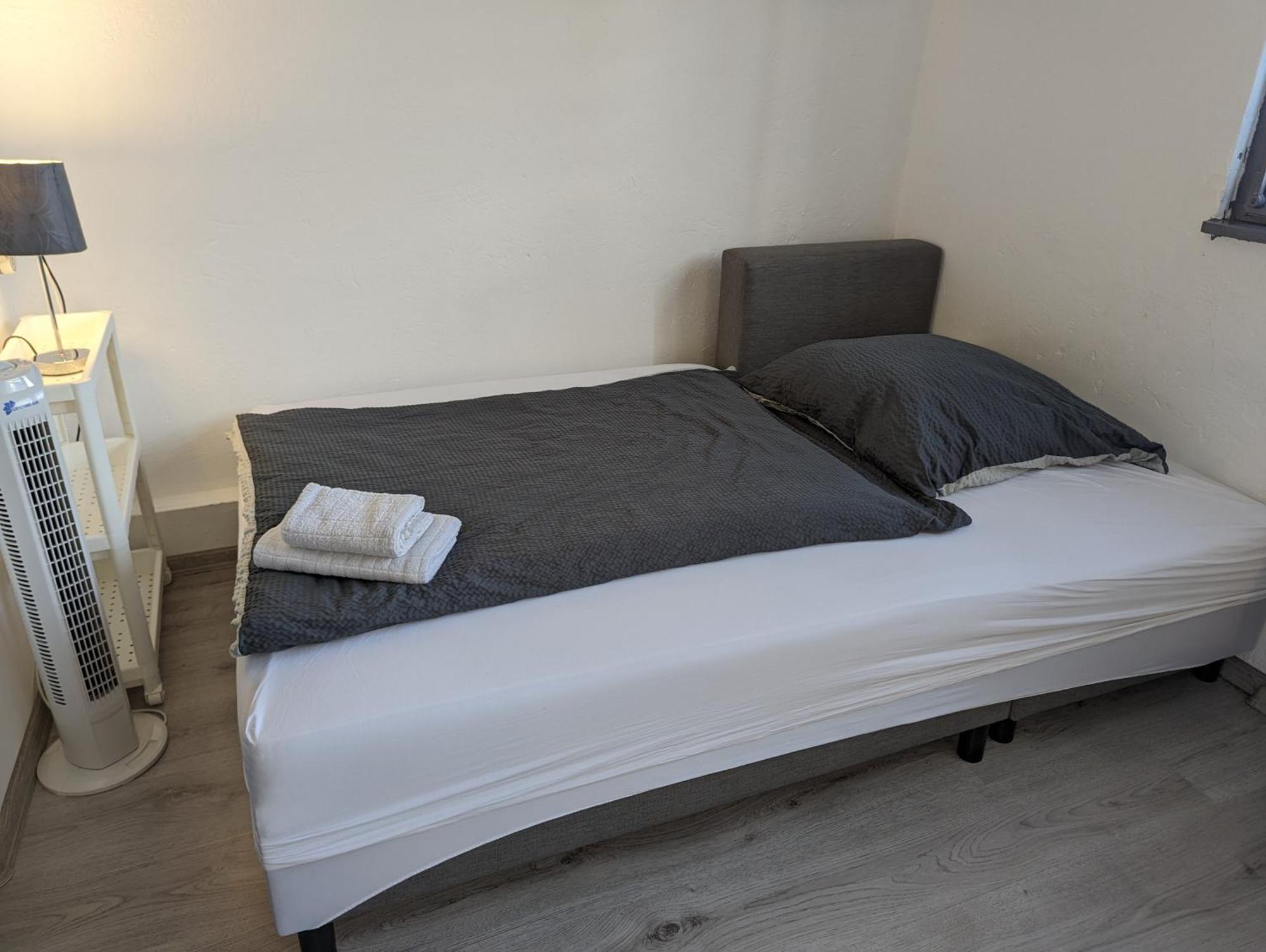 Lovely Studio With Free Parking On Premisis Asten Exterior foto